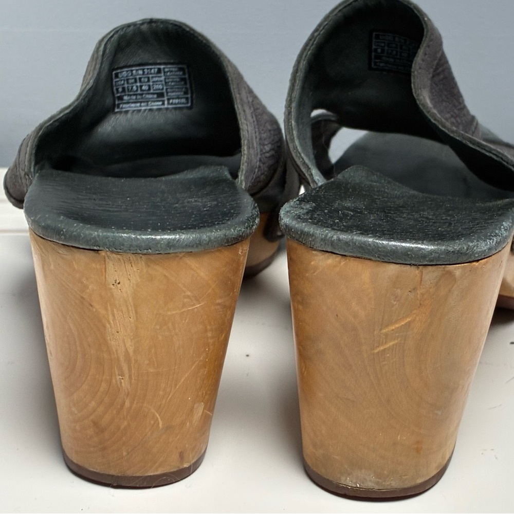 UGG Mosaic mules - women’s size 9 - Picture 5 of 8